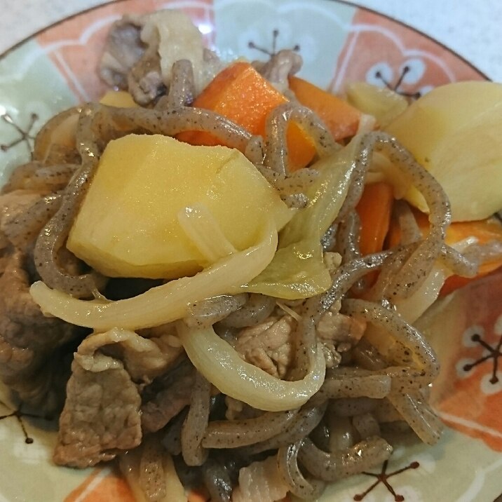 糸こんにゃく入り肉じゃが